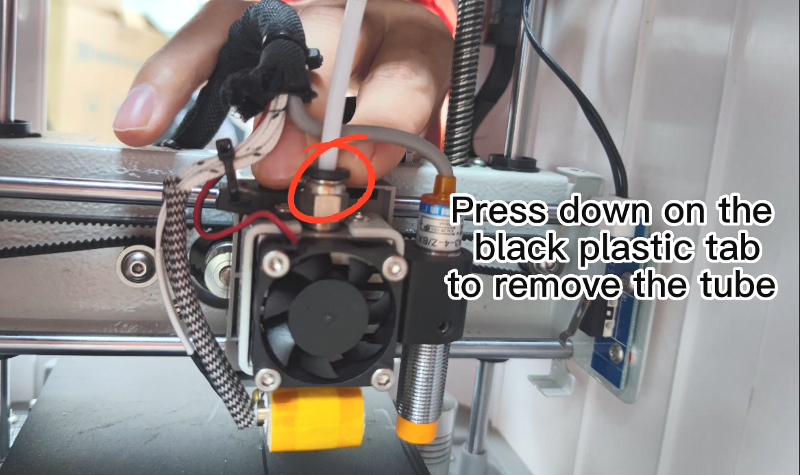 d3e65416-b5ef-47bf-aa90-7fa6e20ec59b-hold it.png